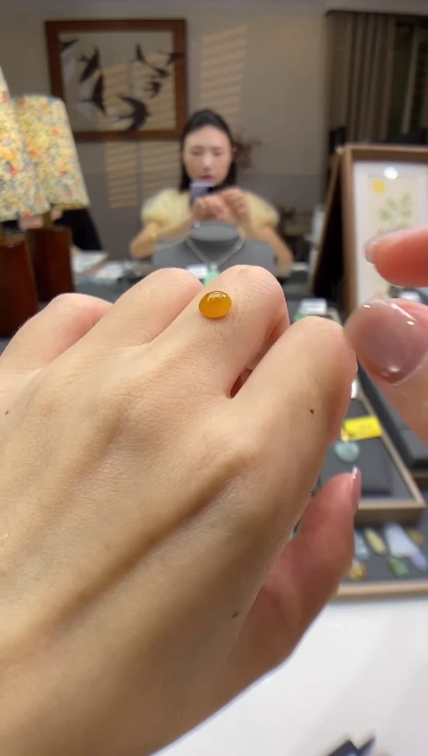翡翠未镶嵌颈饰蛋面