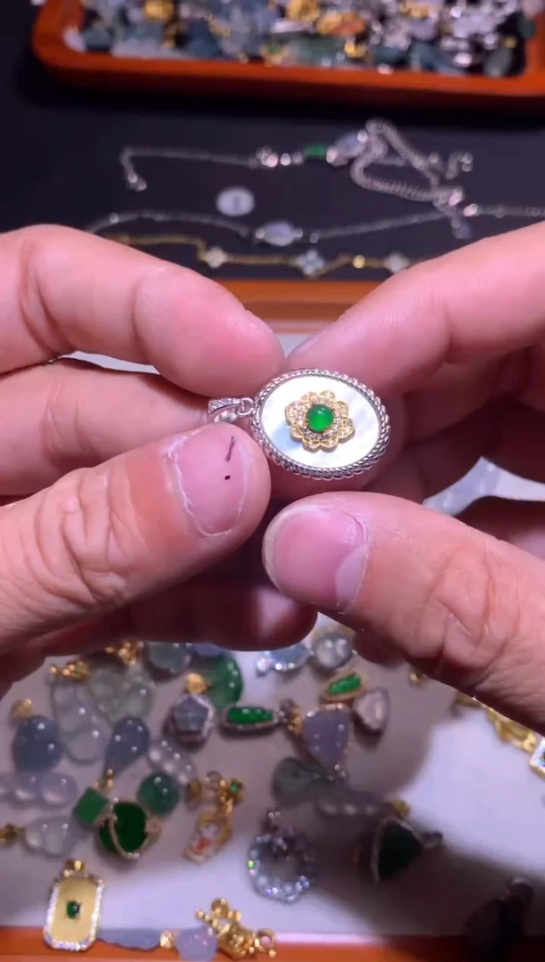 【闪购商品】翡翠吊坠(不含链)银S925镶嵌1