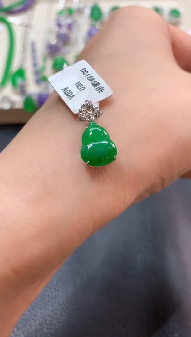 翡翠18K金镶嵌吊坠(不含链)m9