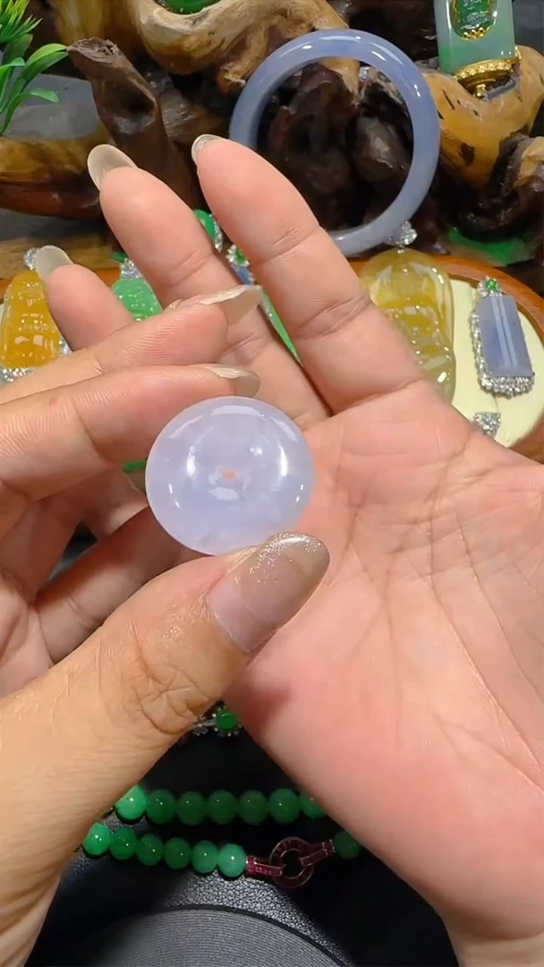 翡翠未镶嵌颈饰吊坠