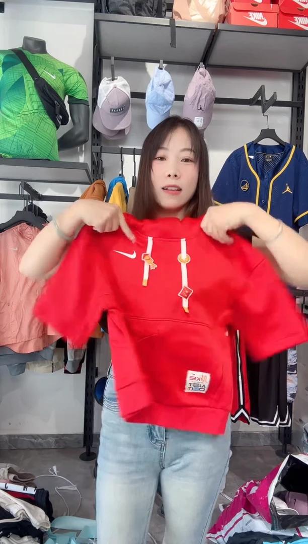 1672 编码 瑕疵款直播间过款为准 尺码130
