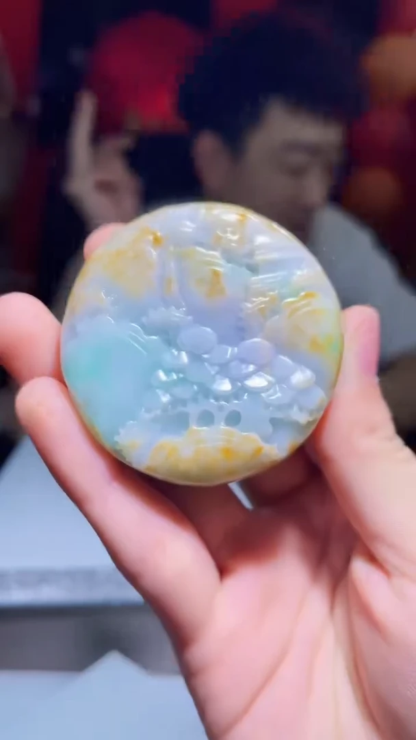 【闪购商品】翡翠吊坠(不含链)未镶嵌Q39