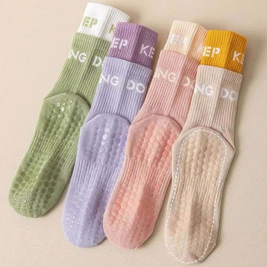 拉提防滑袜子女吸汗透气运动袜长袜高弹健身瑜伽袜外出防滑日系风