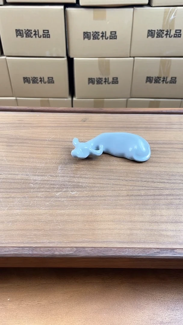 【闪购商品】瓷片福缘堂茶具甄选-汝窑牛摆件