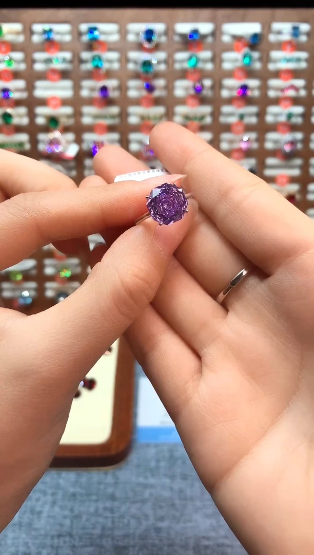 银S925镶嵌锂辉石戒指...