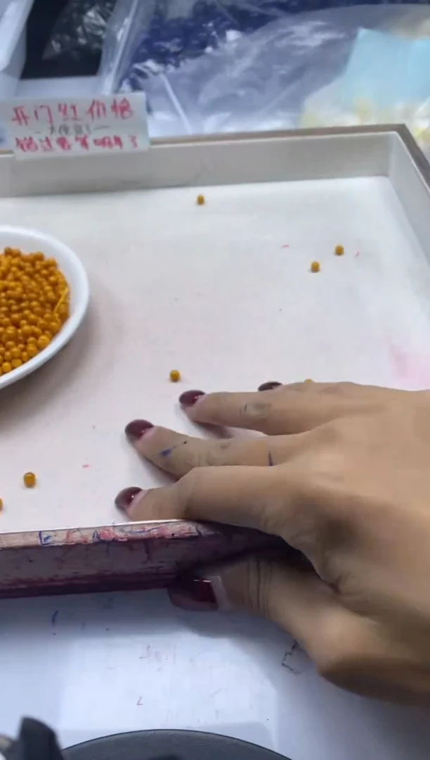 【闪购商品】蜜蜡颈饰未镶嵌w816蜜蜡鸡油黄4mm*50颗