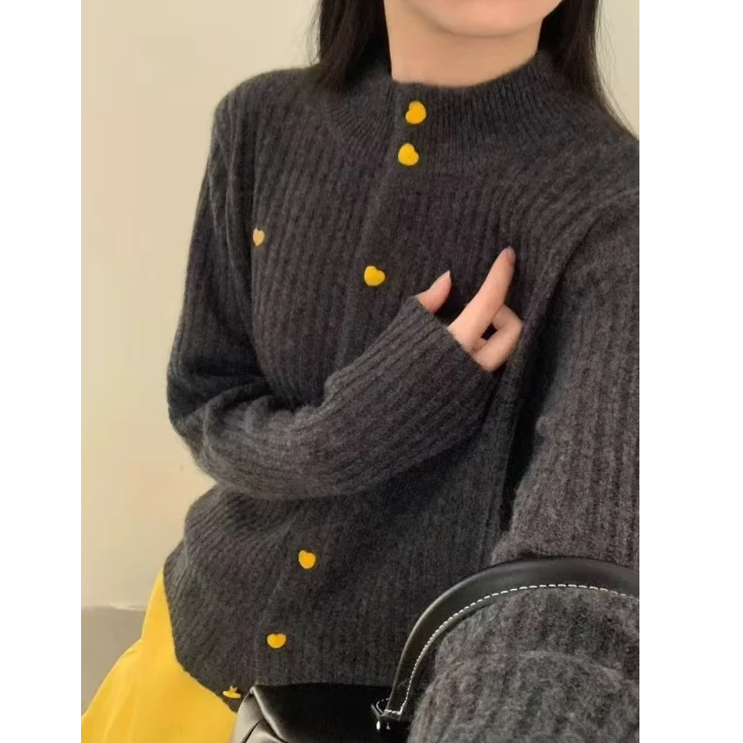 【专属】碳灰色~秋冬休闲半高领爱心长袖针织开衫设计感针织衫
