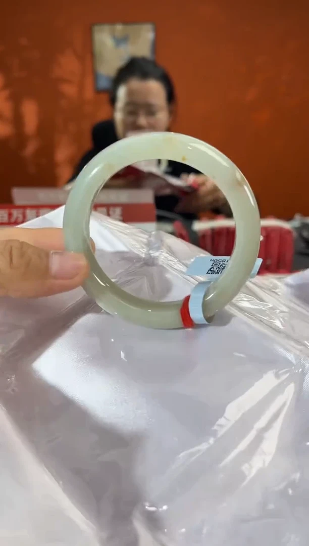 未镶嵌手镯翡翠2