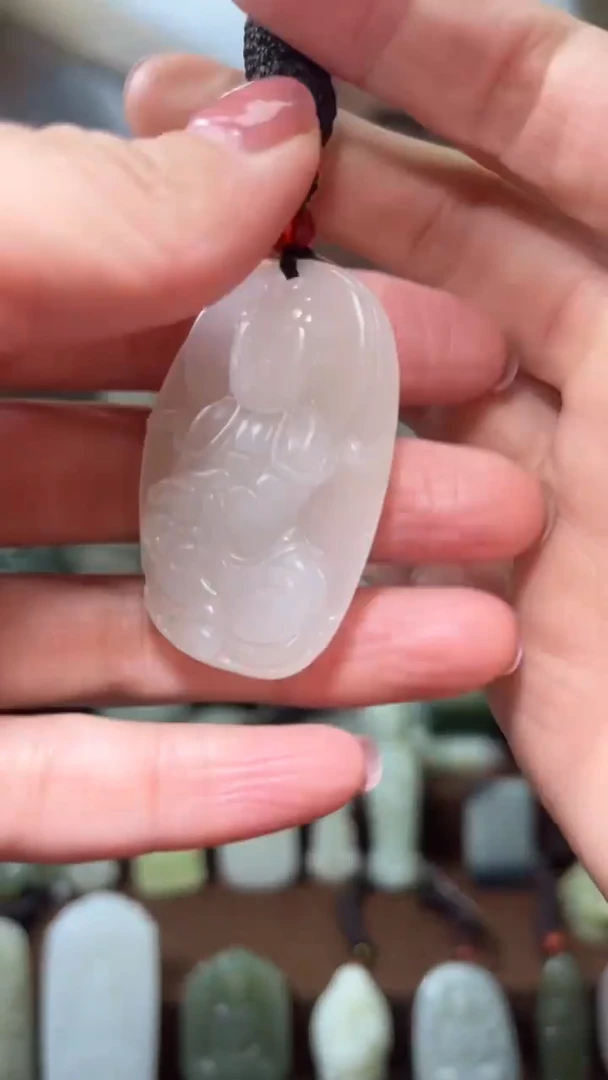 颈饰未镶嵌和田玉·