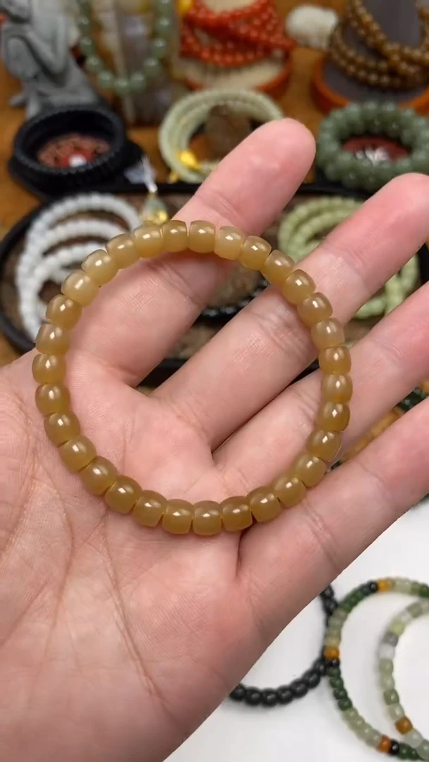 颈饰未镶嵌和田玉手串