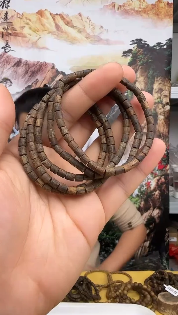 沉香沉香碎屑桶卡T4/5沉水白奇沉香不规整宠粉多样性发一