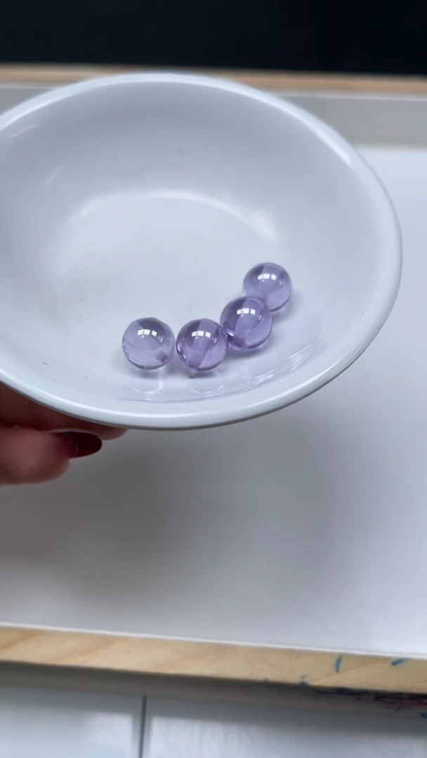 未镶嵌天然锆石散珠冰紫 锆石10mm2个8.8元