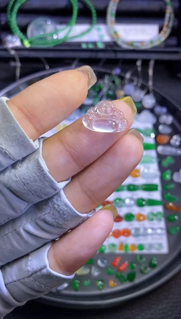 未镶嵌挂件翡翠佛公