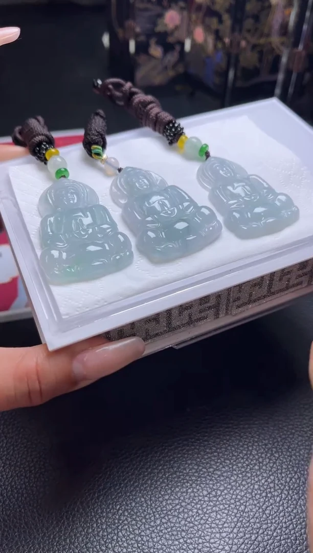 【闪购商品】翡翠颈饰未镶嵌C29 多样性发一件/配绳子