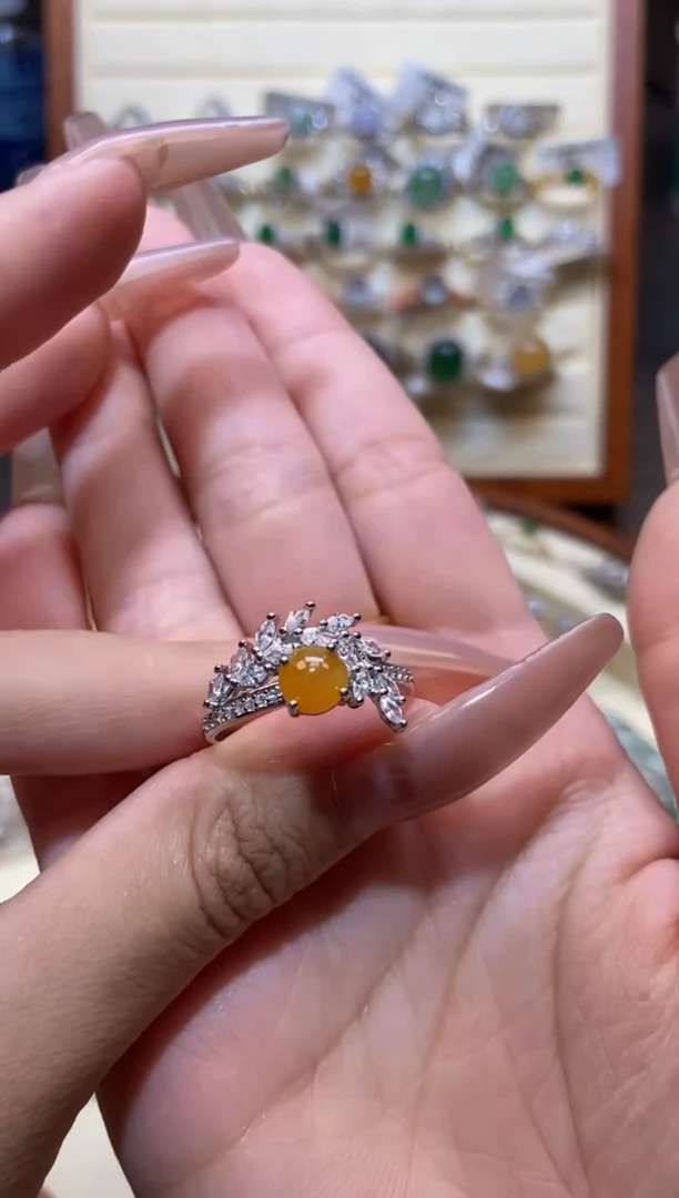 翡翠戒指银S925镶嵌天然缅甸翡翠A货戒指