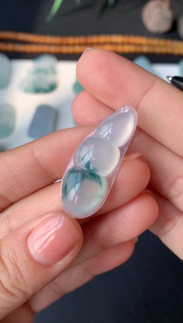 【闪购商品】定制翡翠未镶嵌0934319798