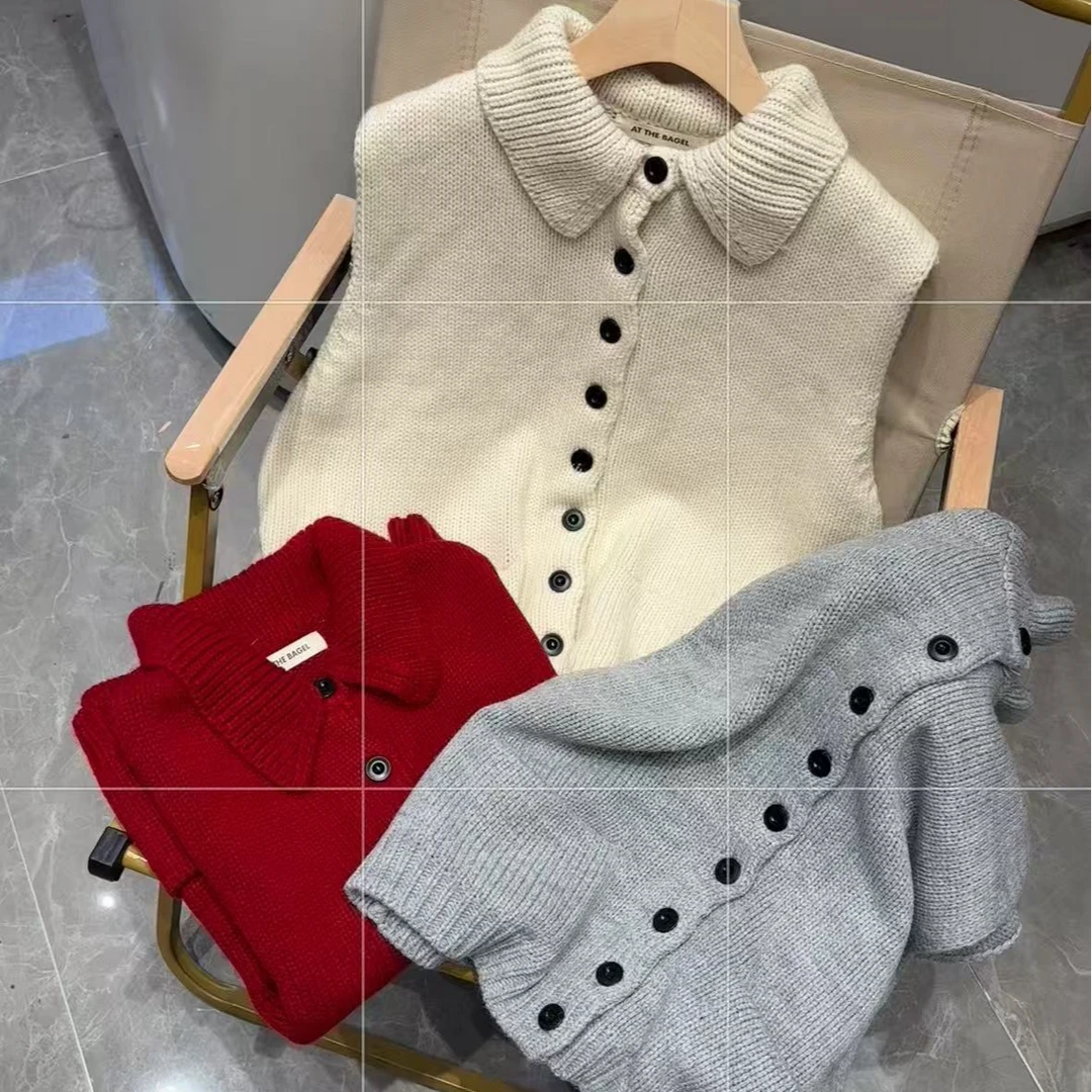 2025年简约翻领针织单排扣坎肩背心