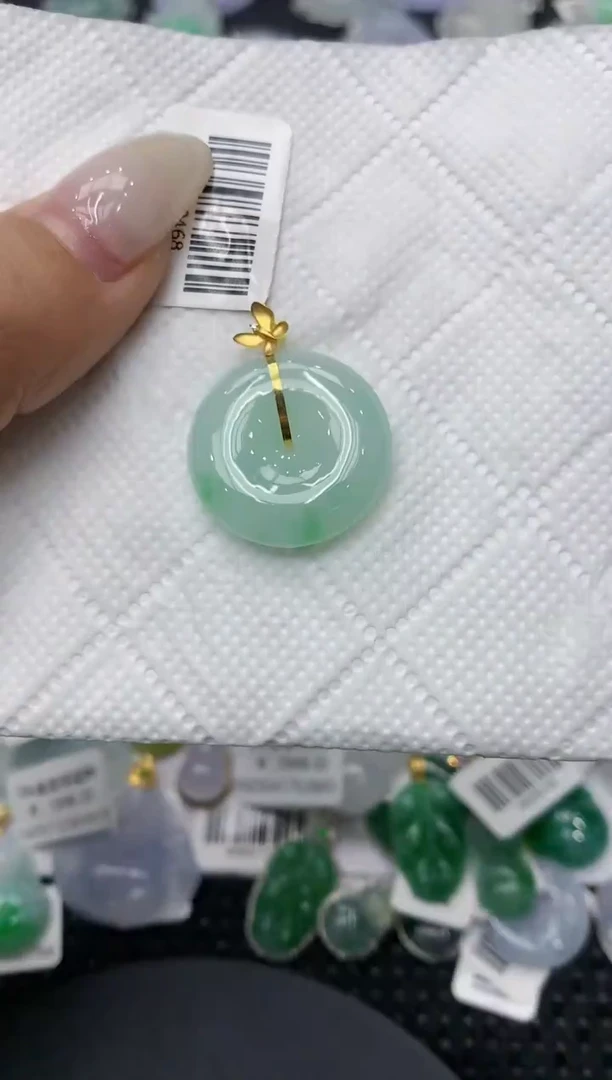 颈饰18K金镶嵌翡翠11111111111