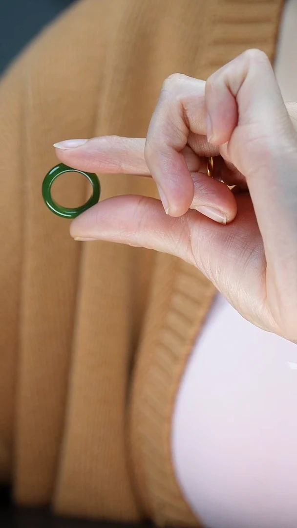 未镶嵌戒指和田玉1