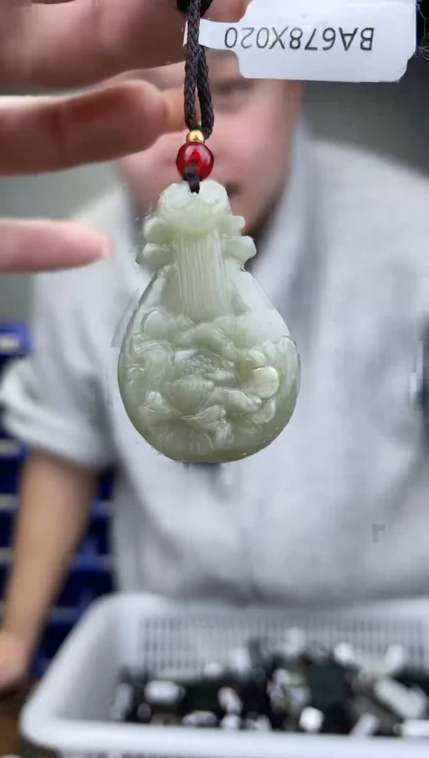 未镶嵌和田玉挂件1