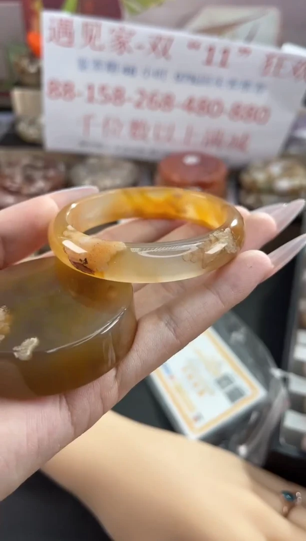 未镶嵌手镯石英质玉53