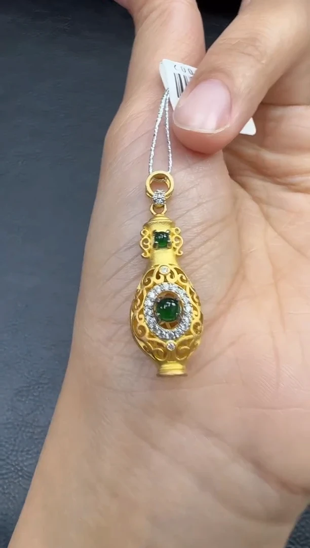 【闪购商品】翡翠颈饰银S925镶嵌翡翠葫芦