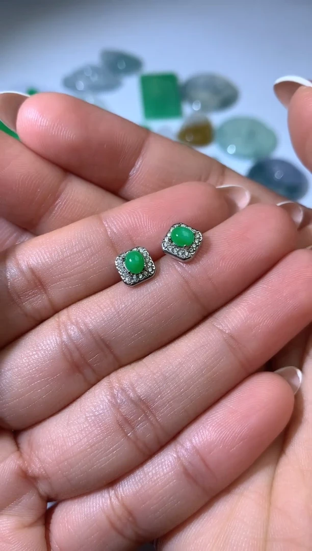 颈饰银S925镶嵌翡翠净货