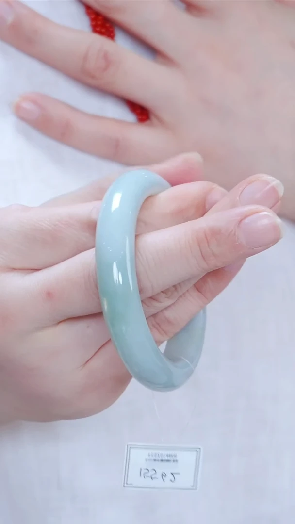 翡翠手镯未镶嵌8【】圈口51.8