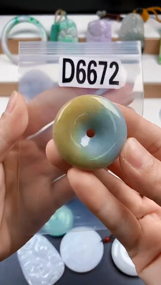 颈饰未镶嵌翡翠秋**风天然翡翠吊坠挂件