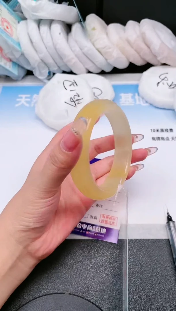未镶嵌手镯石英质玉27T132-60