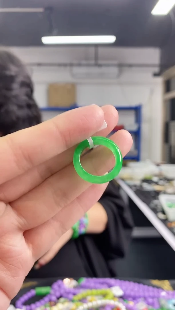 翡翠戒圈未镶嵌多样性发其一颜色微差