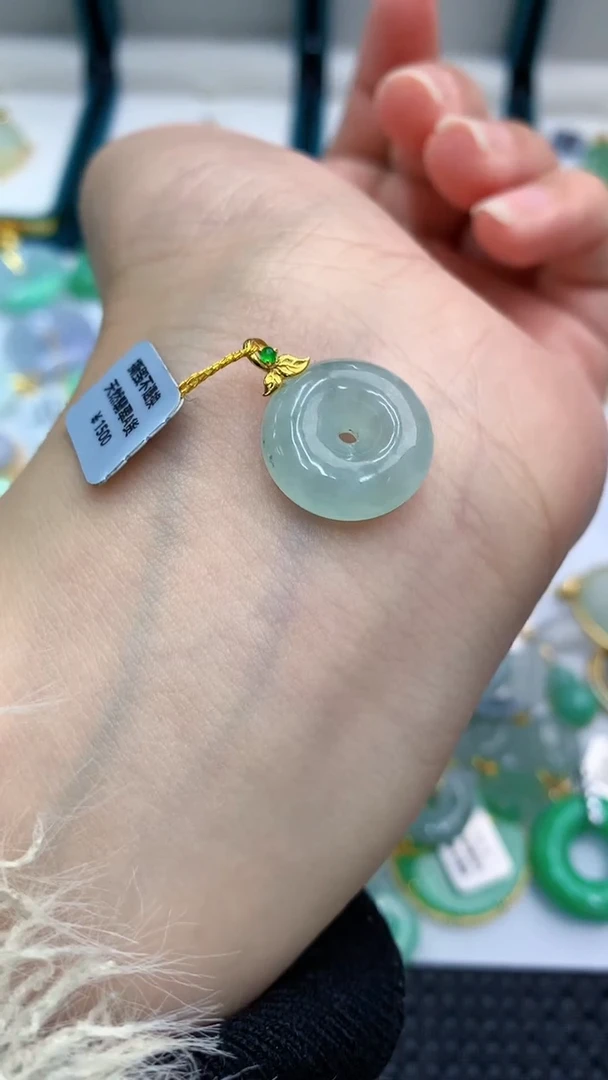 【闪购商品】翡翠颈饰18K金镶嵌            8