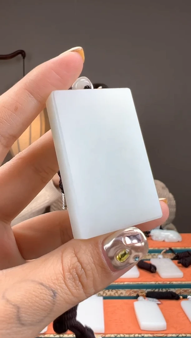 【闪购商品】和田玉颈饰未镶嵌1