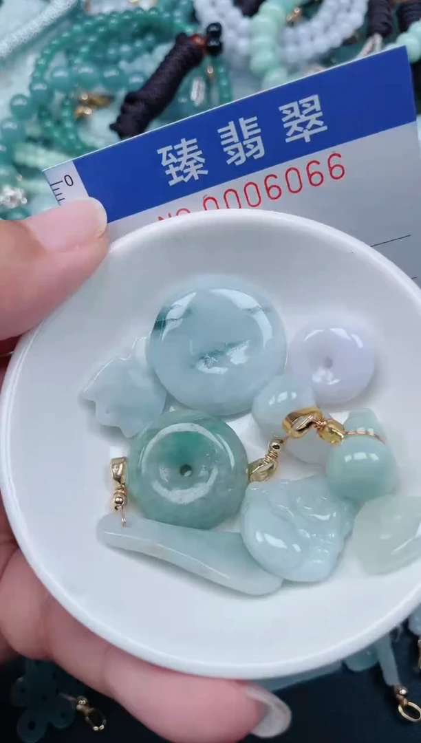 颈饰未镶嵌翡翠.0006066需要包容