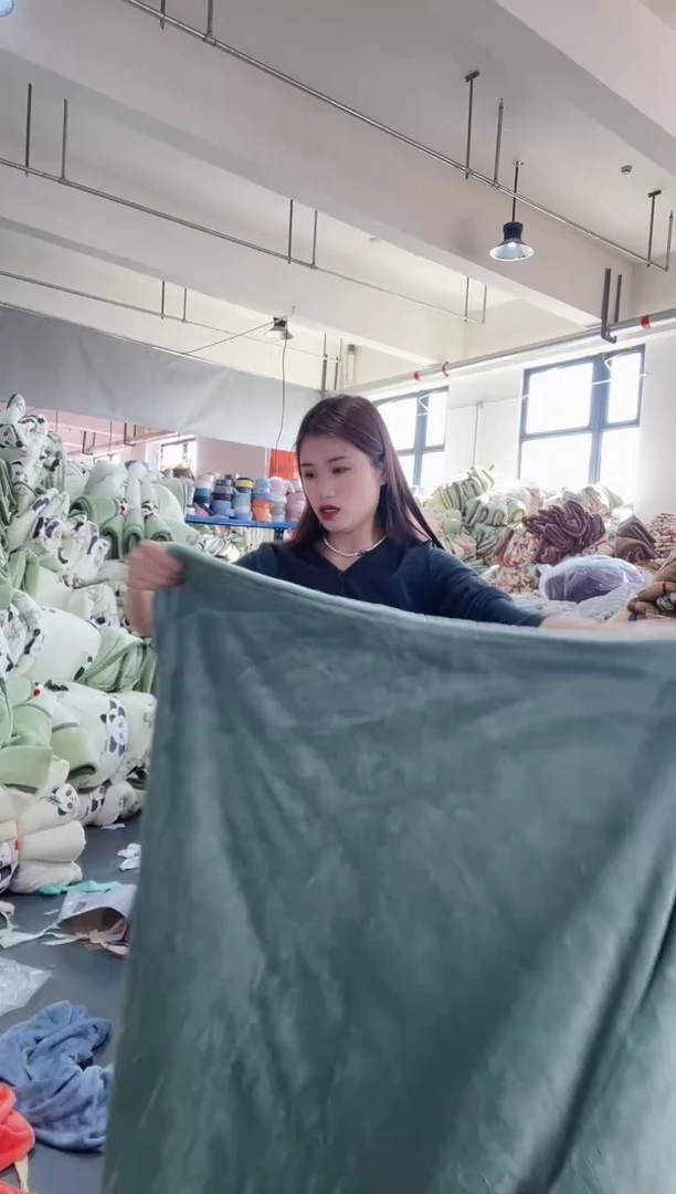 牛奶绒主播手上展示   瑕疵   2.0*2.3米