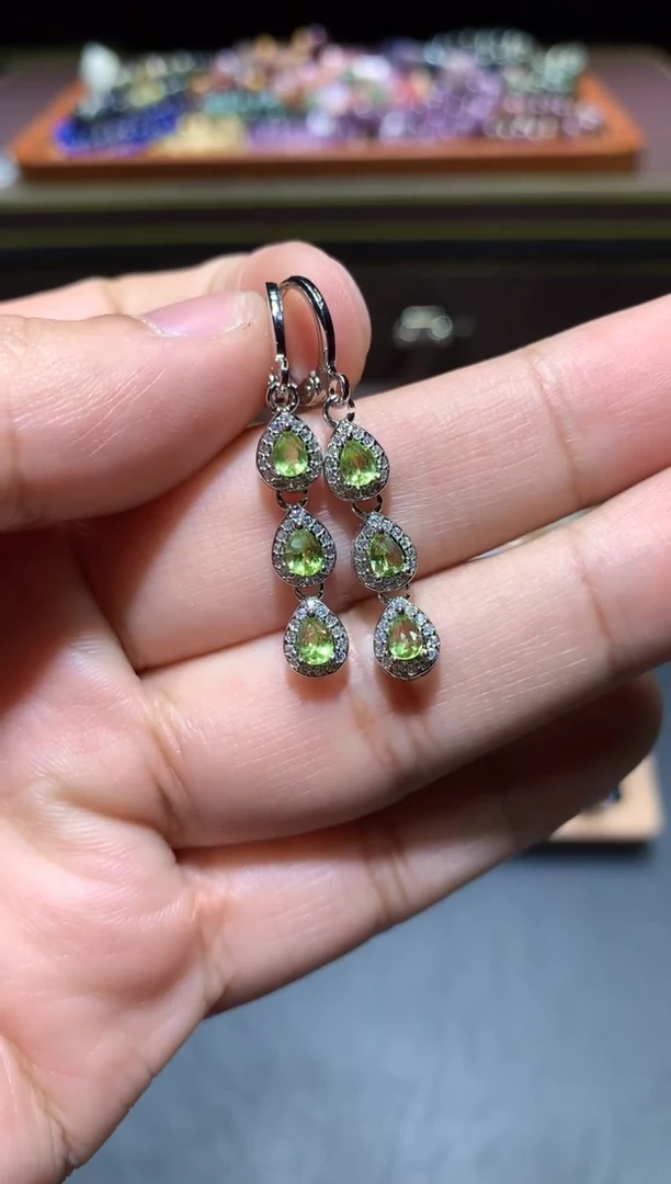 【闪购商品】橄榄石耳饰未镶嵌K61【多样性发其一】