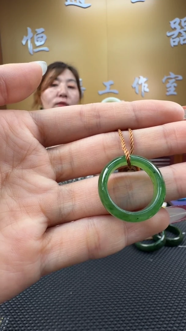 颈饰未镶嵌和田玉戒指15