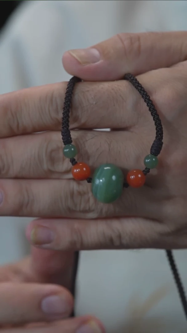 和田玉（碧玉）未镶嵌颈饰转转珠