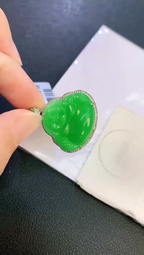 翡翠18K金镶嵌颈饰 赠礼盒证书 麦麦