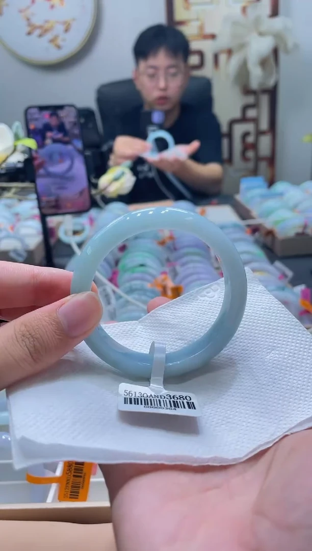 未镶嵌手镯翡翠225-56