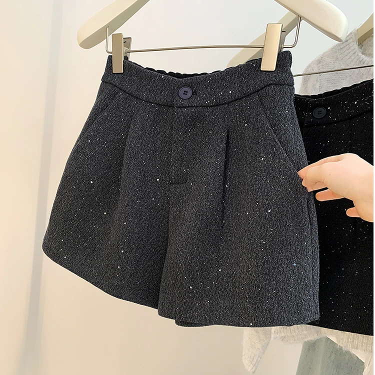 灰色毛呢小香风高腰短裤女2025秋季新款a字气质阔腿流行休闲靴裤
