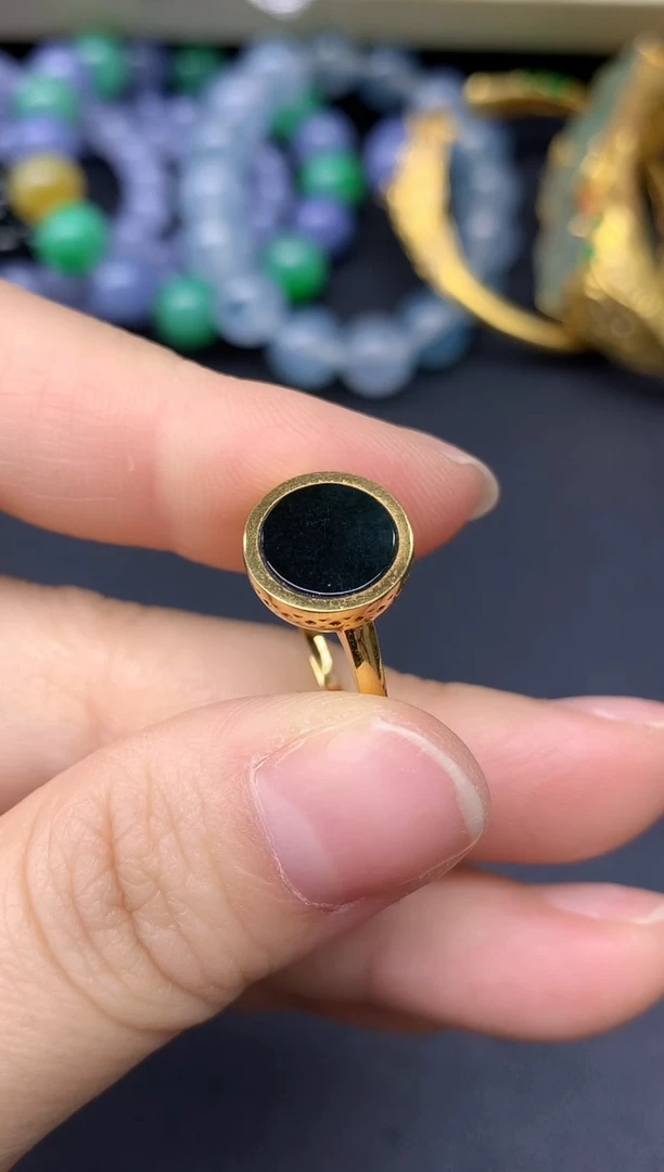 18K金镶嵌戒指翡翠174-雪姐翡翠天天见