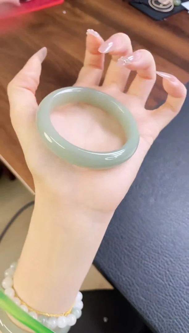 石英质玉手镯未镶嵌175-54