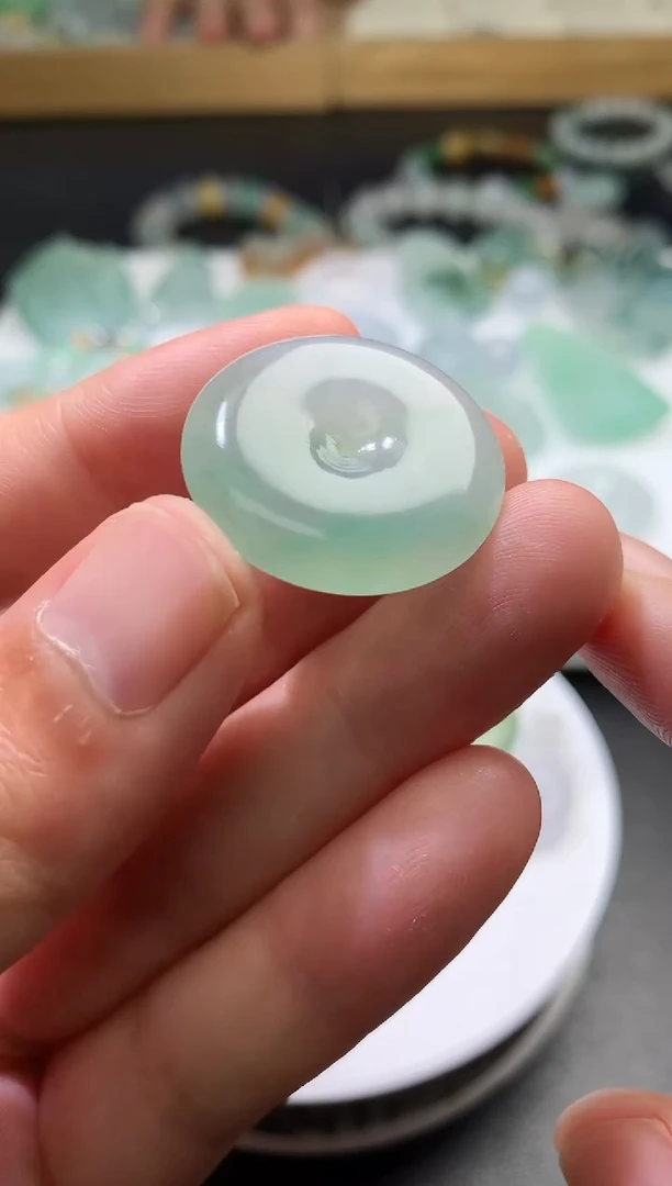 未镶嵌定制翡翠毛货