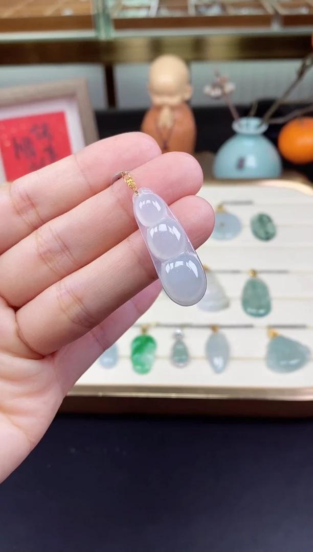 吊坠(不含链)18K金镶嵌翡翠豆子18K金扣镶嵌@@CMT1215-1