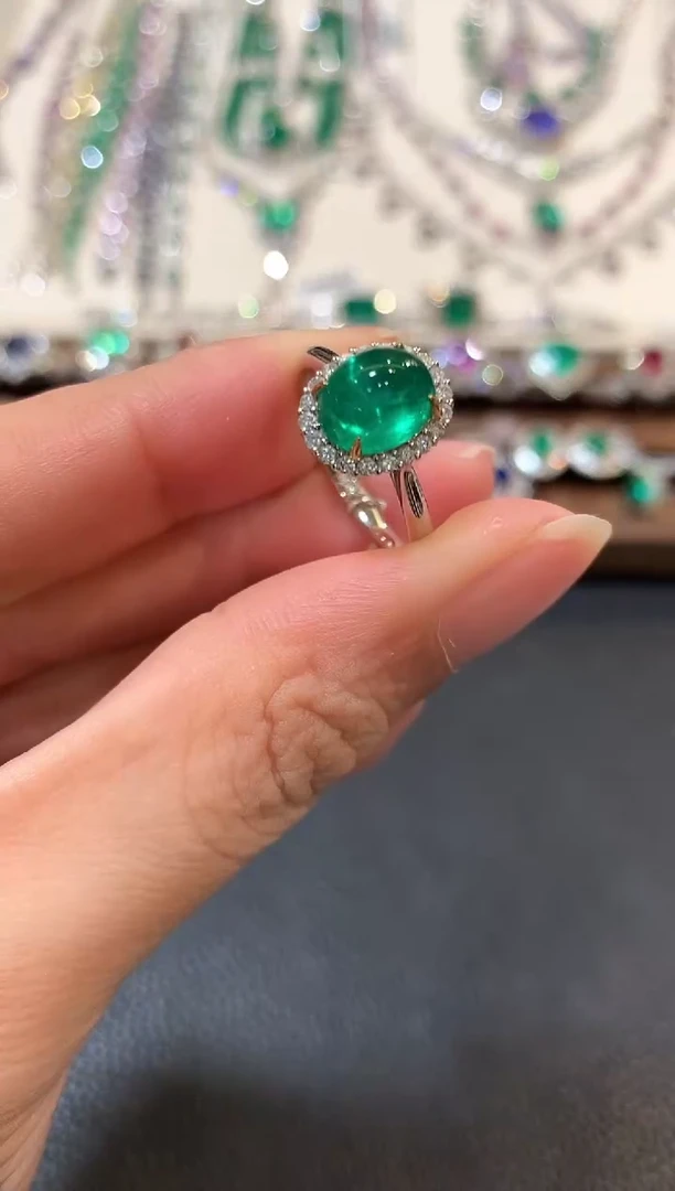 戒指18K金镶嵌祖母绿m52