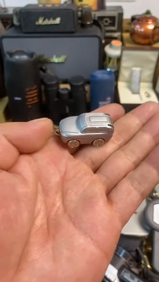 瓷片闪购商品   如图所示