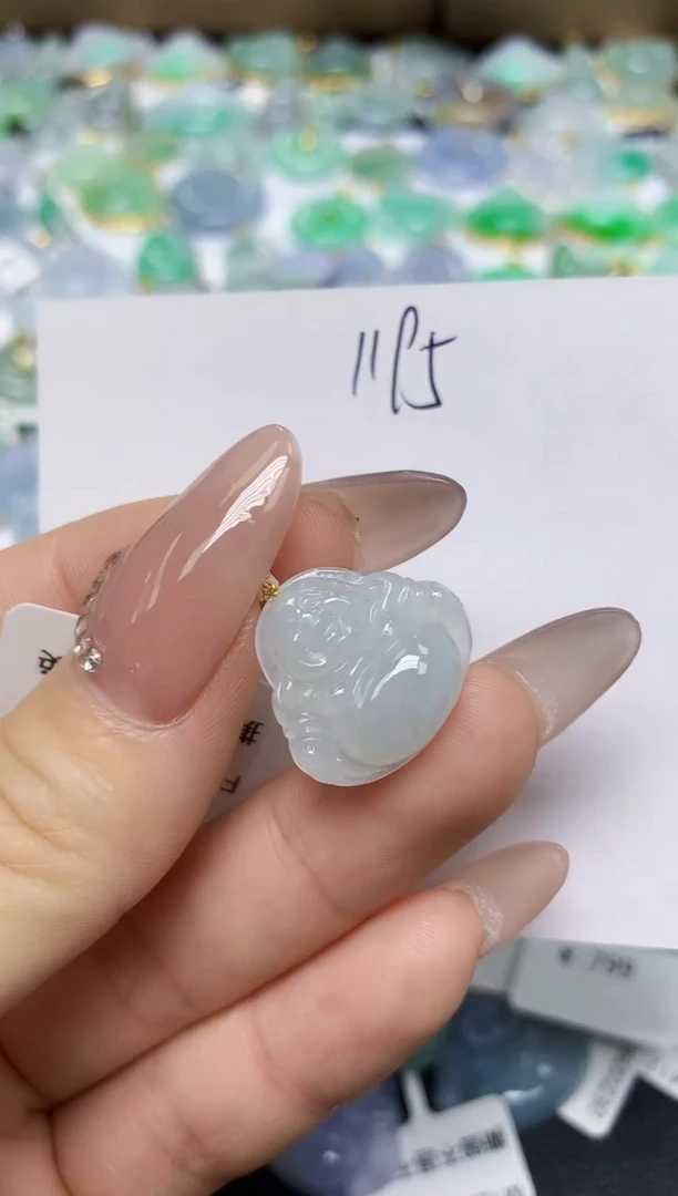 翡翠未镶嵌颈饰 天然翡翠A货