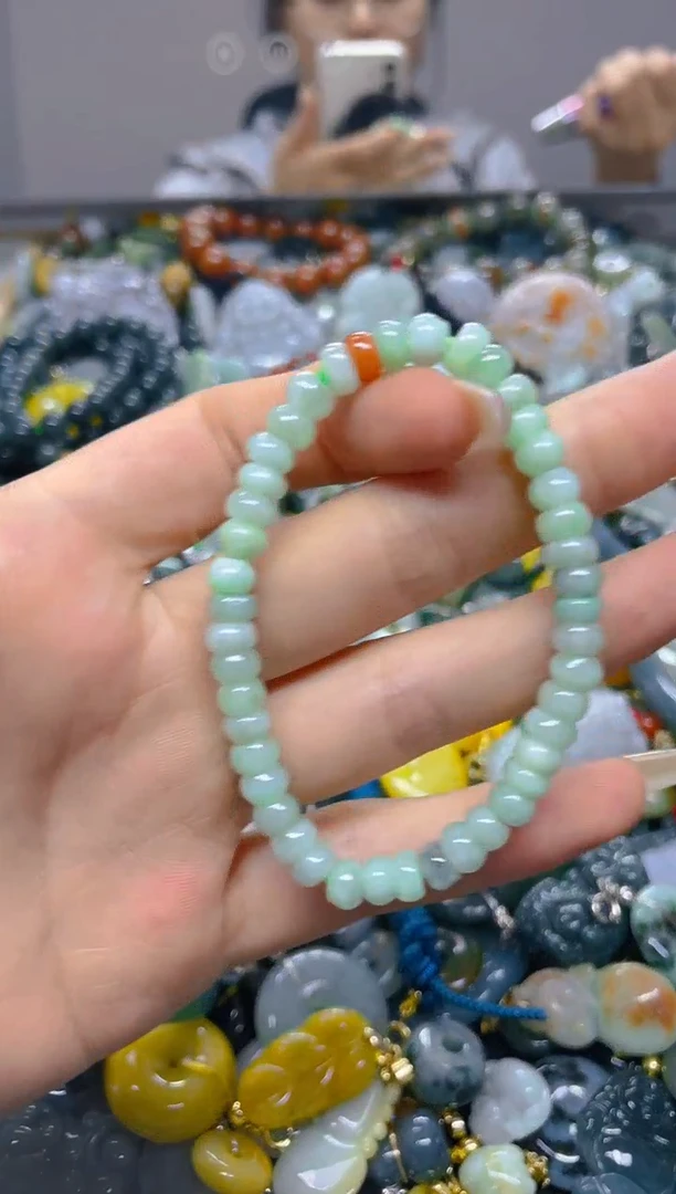 颈饰未镶嵌翡翠5MM/ N /翡翠A货，一件也是批发价