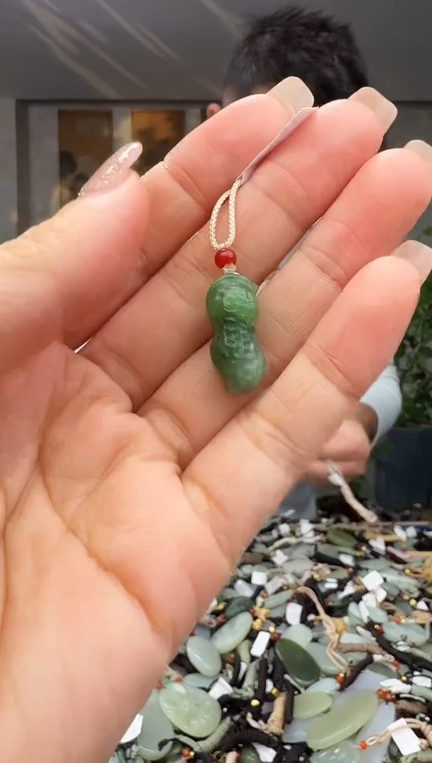 颈饰未镶嵌和田玉拍一发一多样性发货